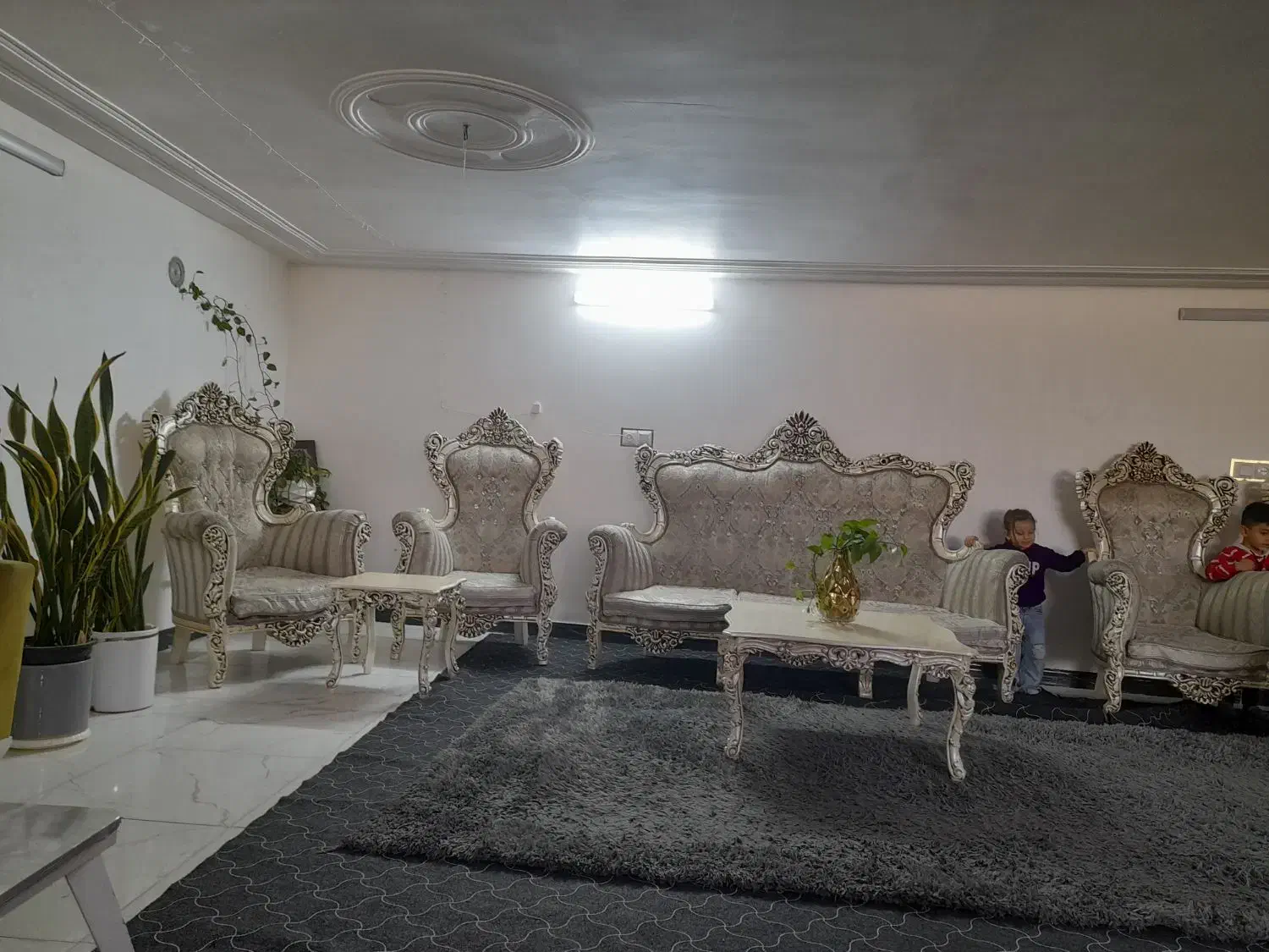 مبل ۷نفره|مبلمان خانگی و میز عسلی|قم, شهرک فاطمیه|دیوار