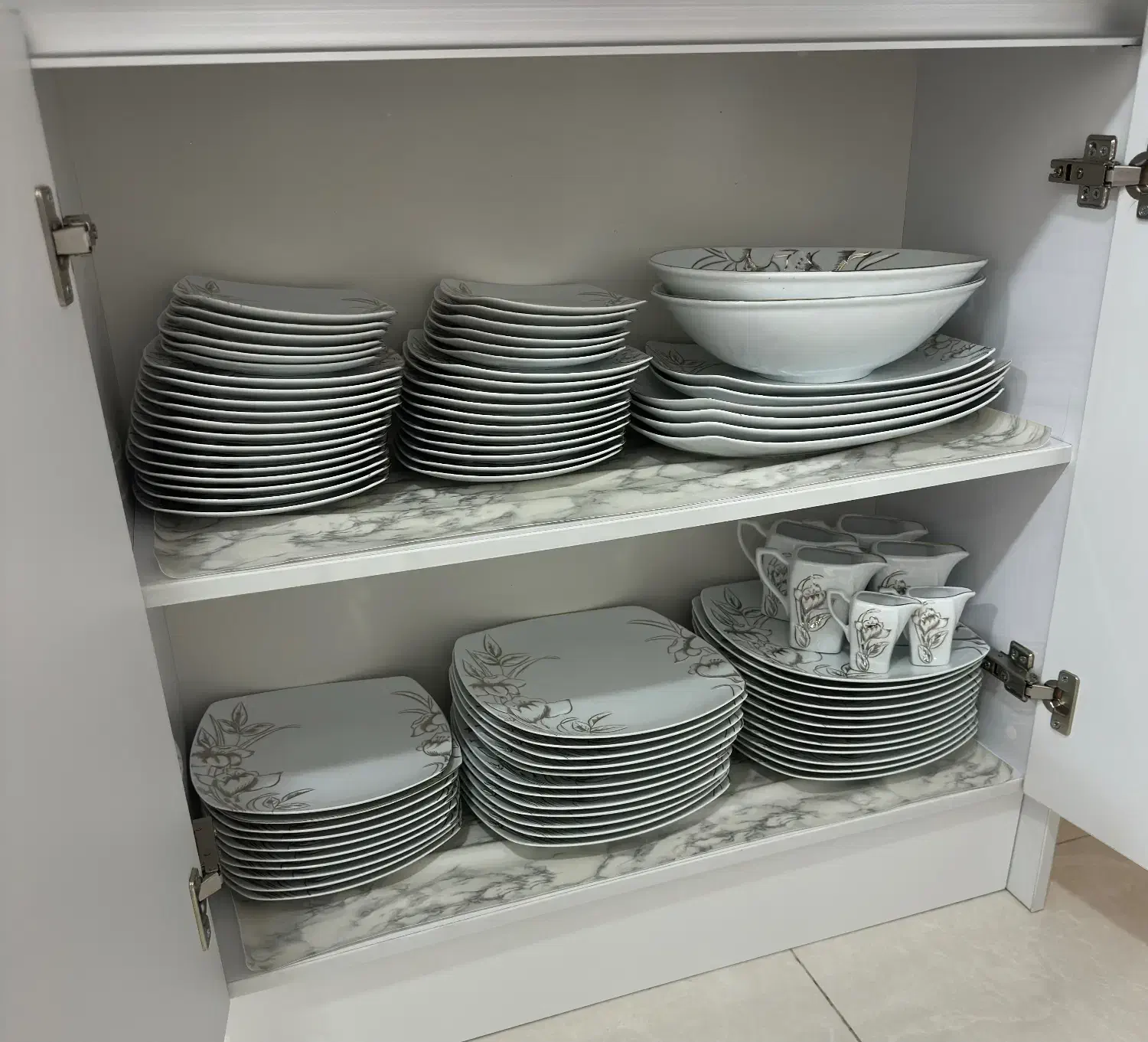 سرویس چینی۲۴ نفره toos|ظروف سرو و پذیرایی|تهران, پرواز|دیوار