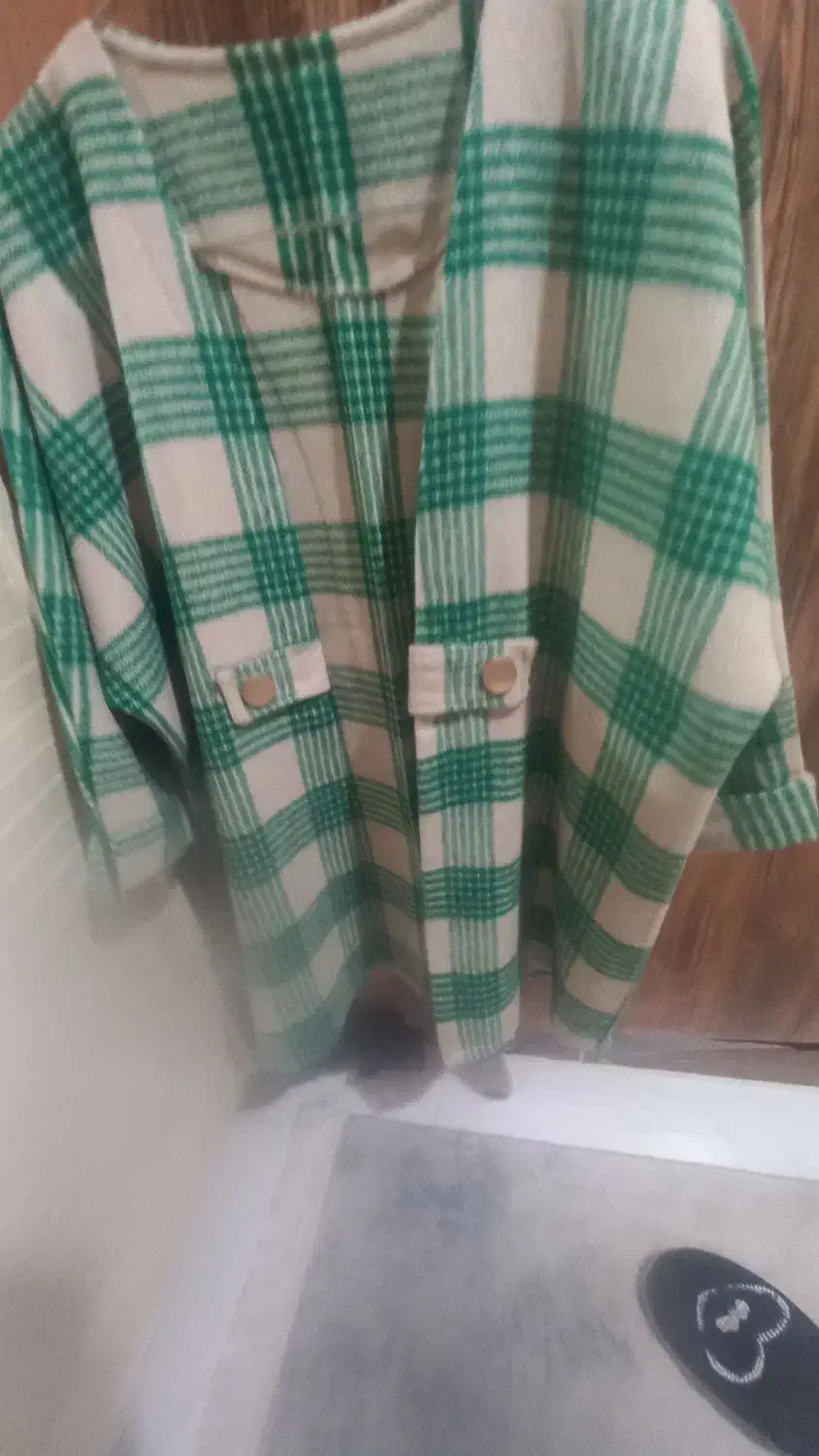 پالتو|لباس|کرج, کرج نو|دیوار