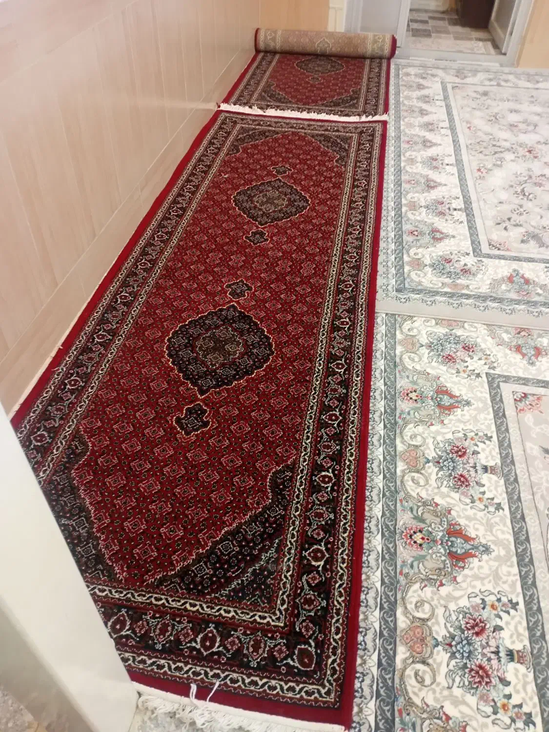 فرش وکناره دوعدد|فرش|بروجرد, |دیوار