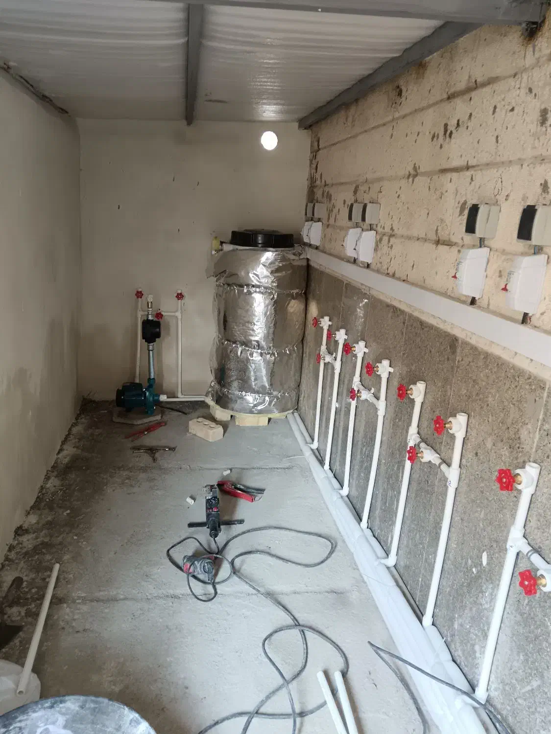 اجرای تاسیسات ساختمان و استخر و موتور خانه|خدمات پیشه و مهارت|مشهد, توس (بلوار توس)|دیوار