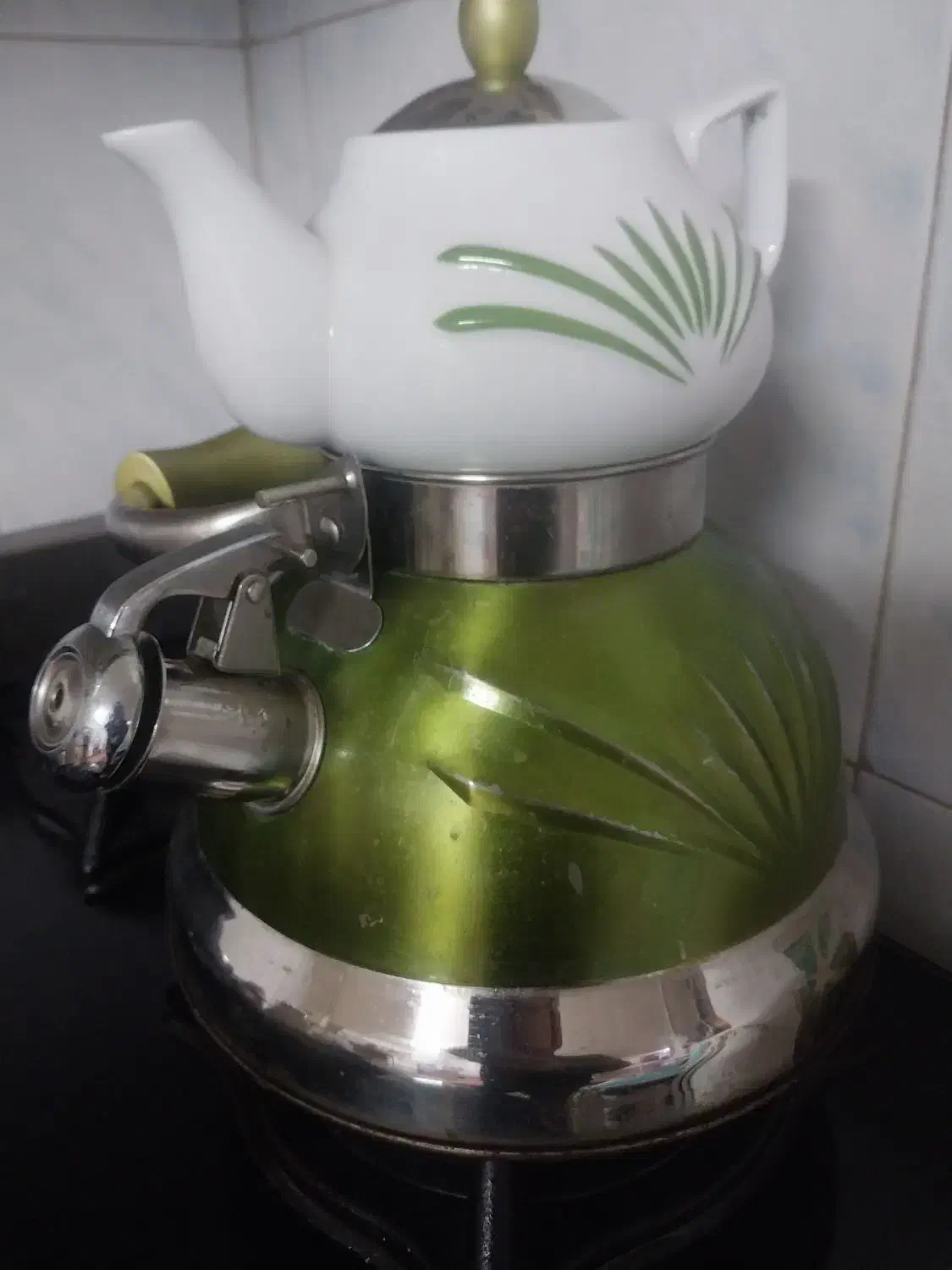 کتری و قوری|قوری، کتری، قهوه‌ساز دستی|دماوند, گیلاوند|دیوار