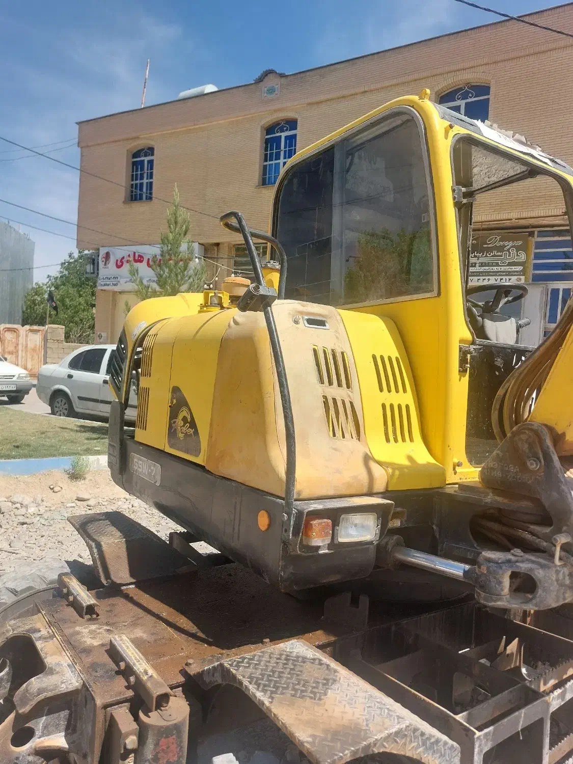 بیل چرخ لاستیکی ۵۵|خودرو سنگین|شیراز, احمدآباد|دیوار