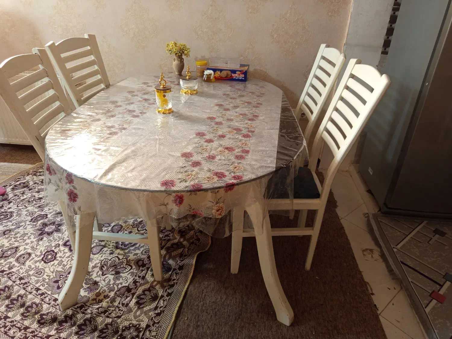 میز ناهار خوری|میز و صندلی غذاخوری|شیراز, شهرک رضوان|دیوار