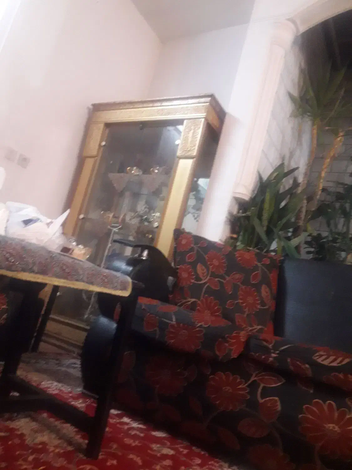 سلام یک عدد بوفه سالم تمیز به فروش میرسد|بوفه، ویترین، کنسول|نهاوند, |دیوار