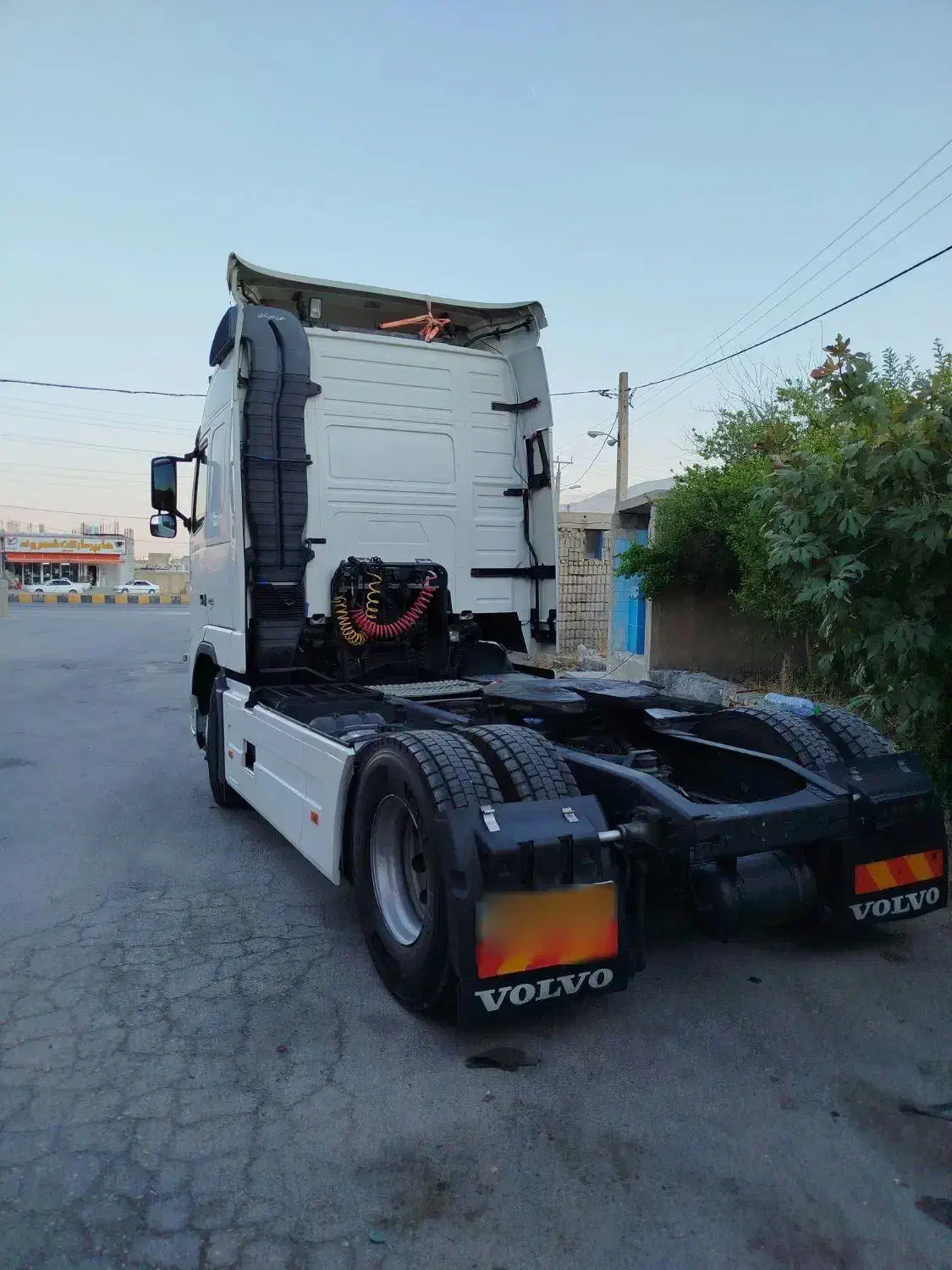 اف اچ|خودرو سنگین|شیراز, آبیاری|دیوار