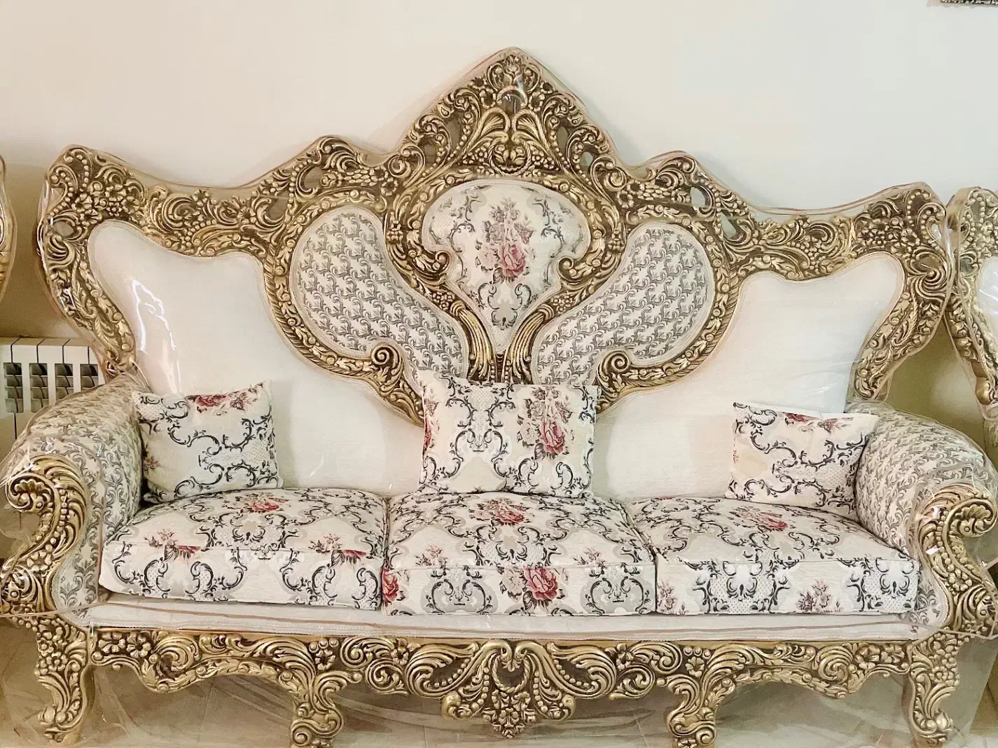 مبل سلطنتی|مبلمان خانگی و میز عسلی|تهران, آهنگ|دیوار