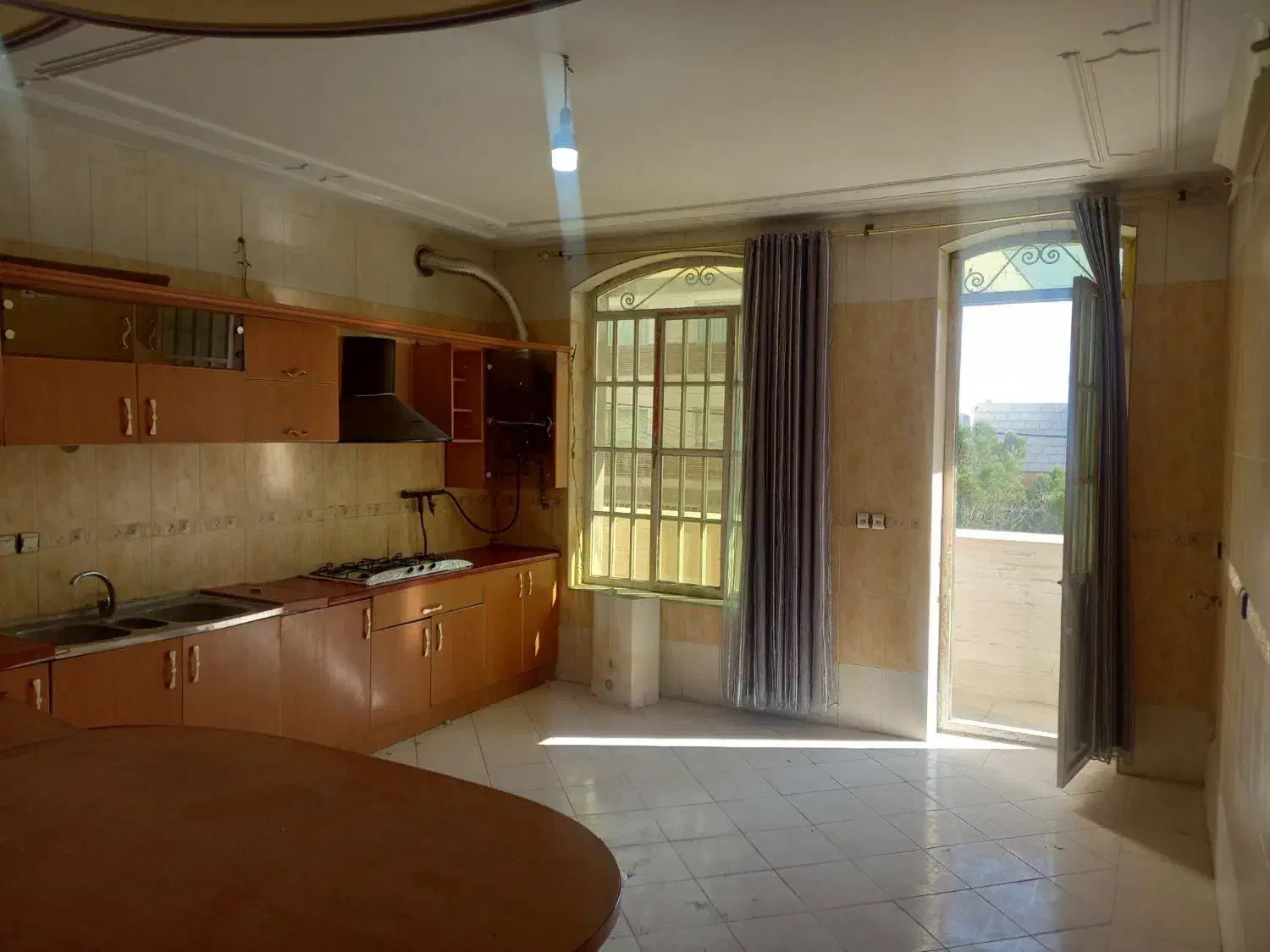 اجاره منزل ویلایی طبقه۲|اجارهٔ خانه و ویلا|شیراز, شهرک استقلال|دیوار