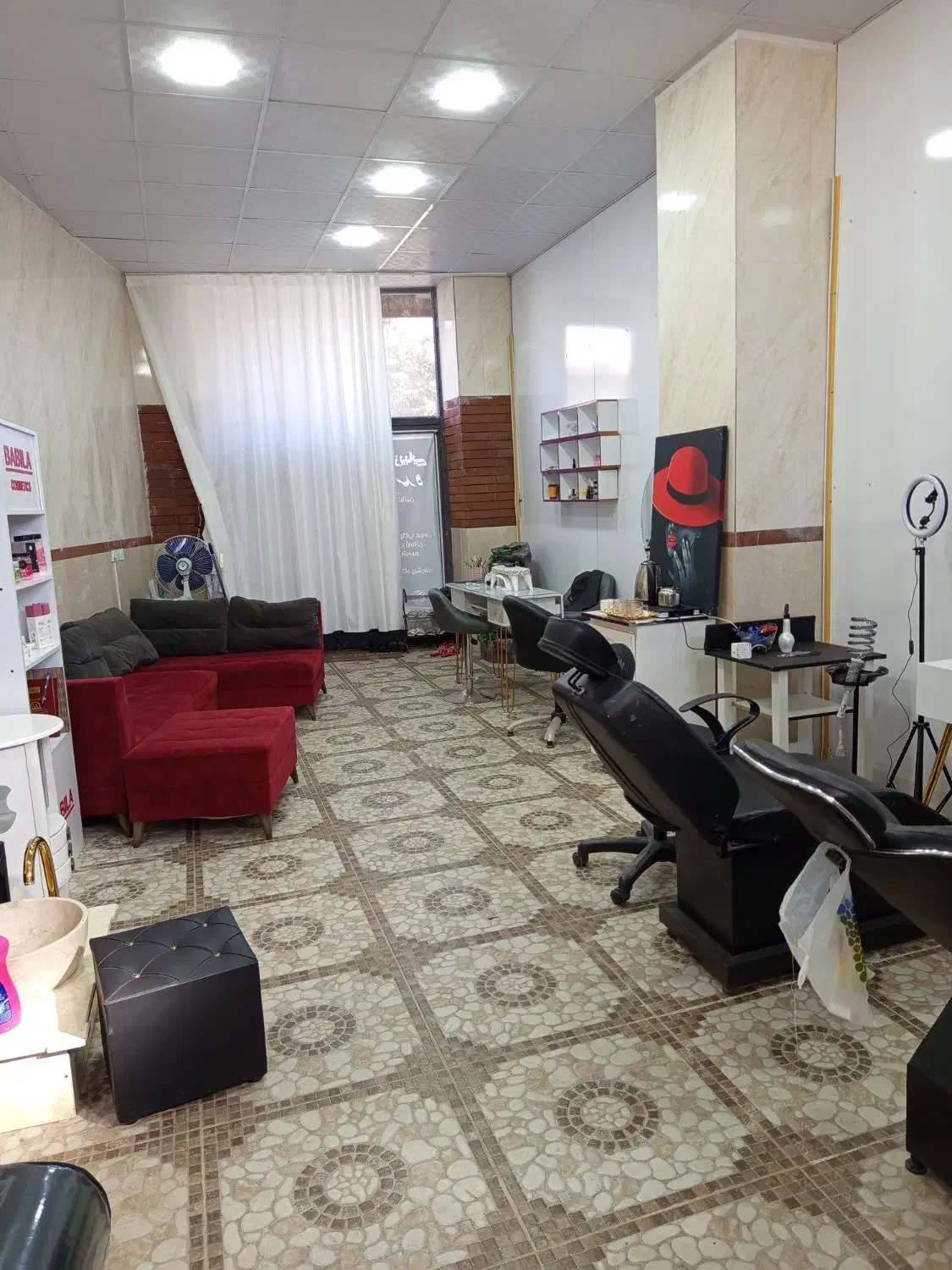 فروش کلیه لوازم سالن زیبایی بدون عیب وایراد|آرایشگاه و سالنهای زیبایی|ماکو, |دیوار