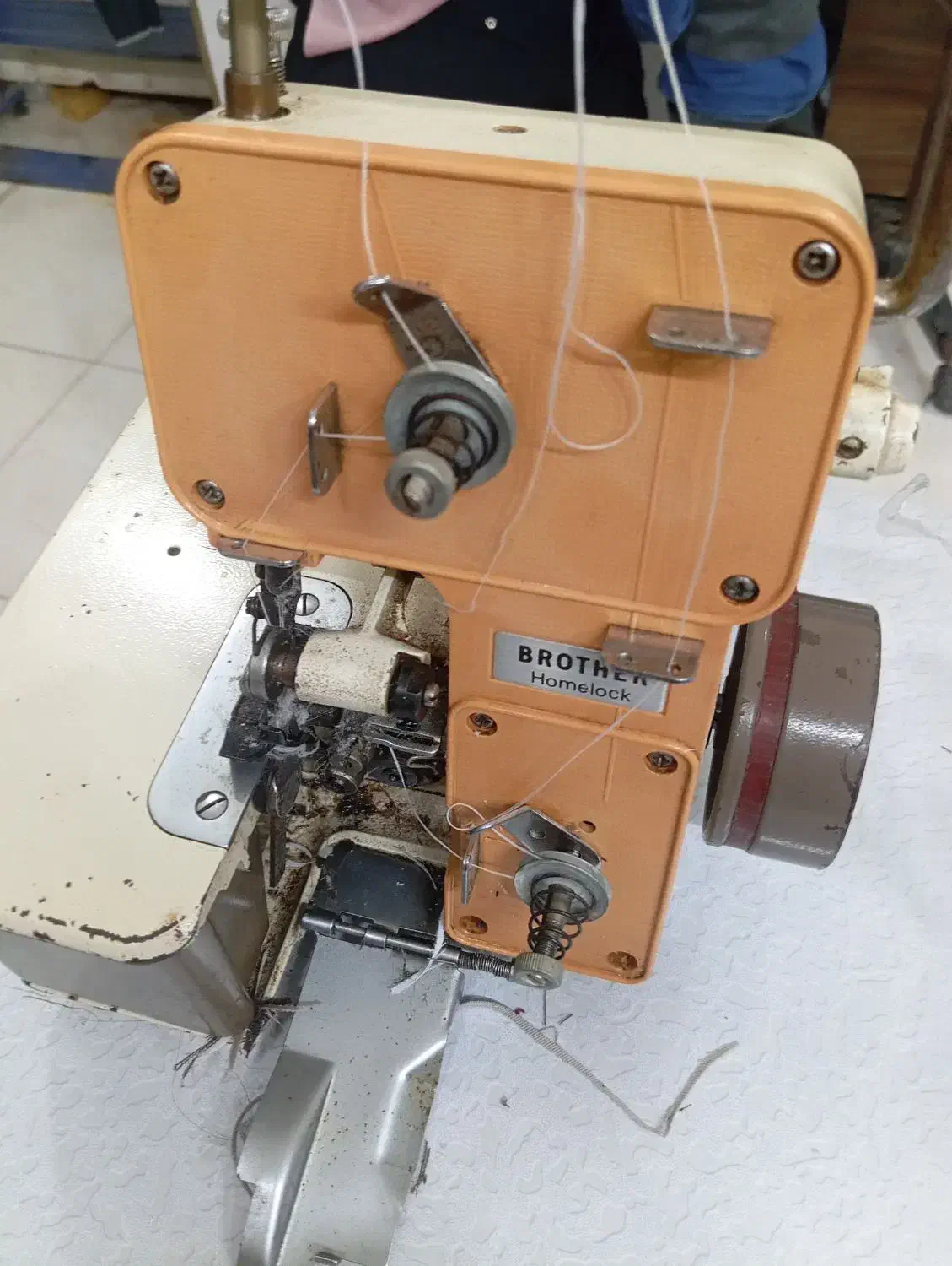 سردوزدونخژاپنباترانس110مارکبرادور|چرخ خیاطی و ریسندگی|بیرجند, |دیوار