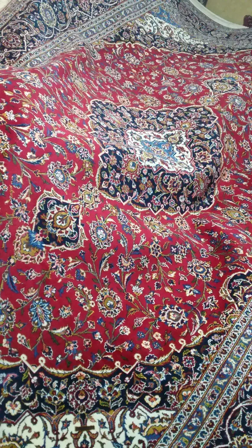 قالی دست بافت|فرش|اصفهان, برازنده|دیوار