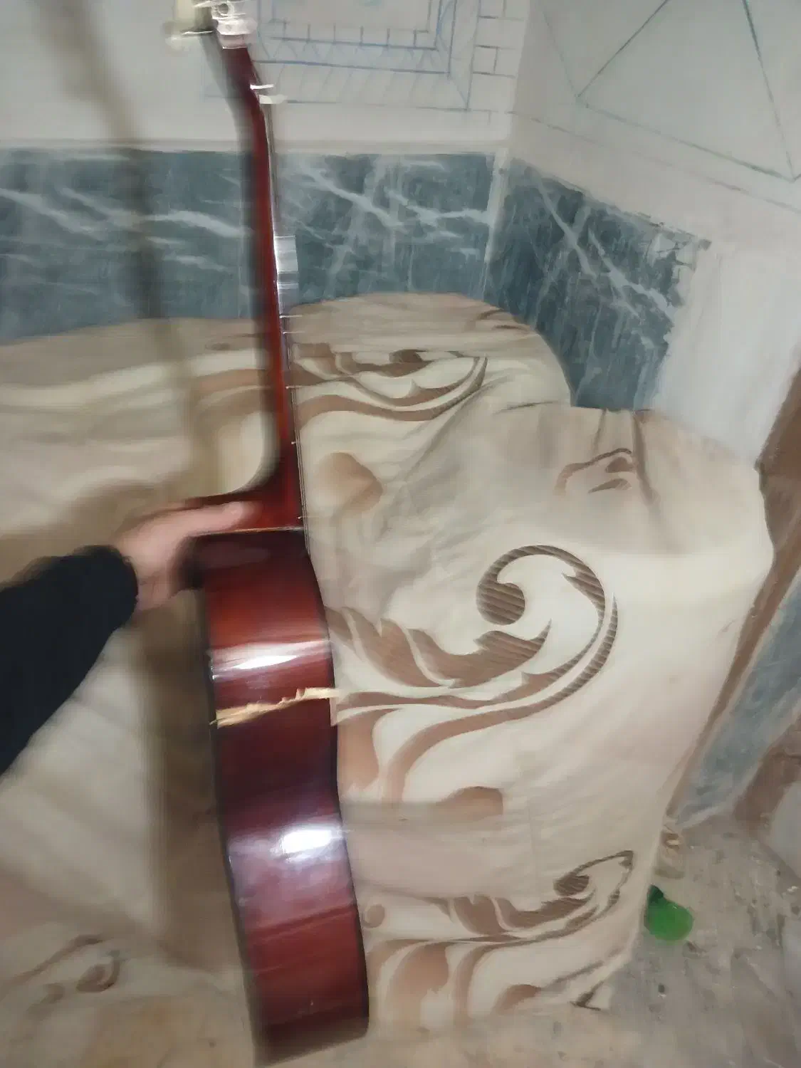 گیتار ولنتیا|گیتار، بیس، امپلیفایر|قوچان, |دیوار