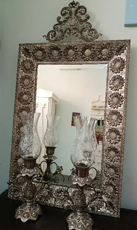 آینه و شمعدان|آینه|سهند, |دیوار