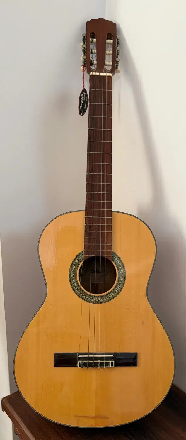 گیتار کلاسیک Aria مدل Ak30|گیتار، بیس، امپلیفایر|بوشهر, |دیوار