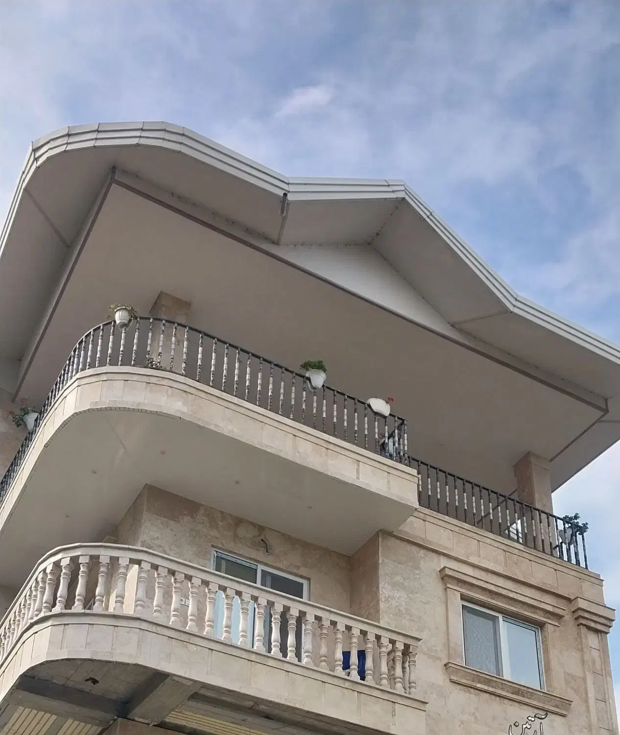 واحد ۹۵متری طبقه ۳ در دوراهی ساداتشهر|اجارهٔ آپارتمان|رامسر, |دیوار