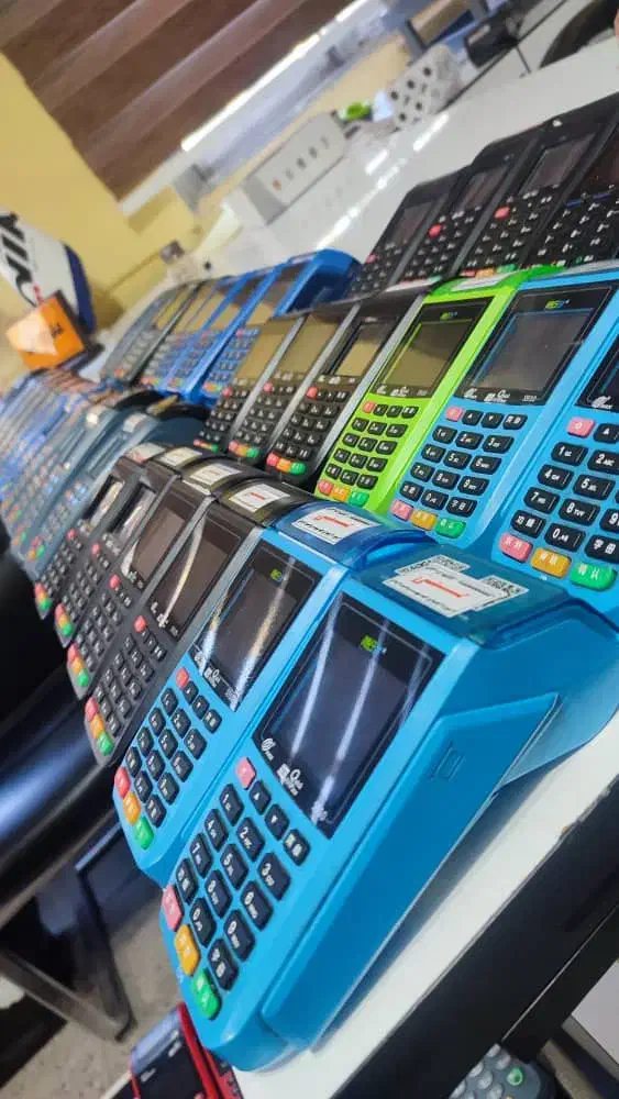 طرح تعویض و فروش کارتخوان های سیار شرکت اکسیر|فروشگاه و مغازه|خوی, |دیوار