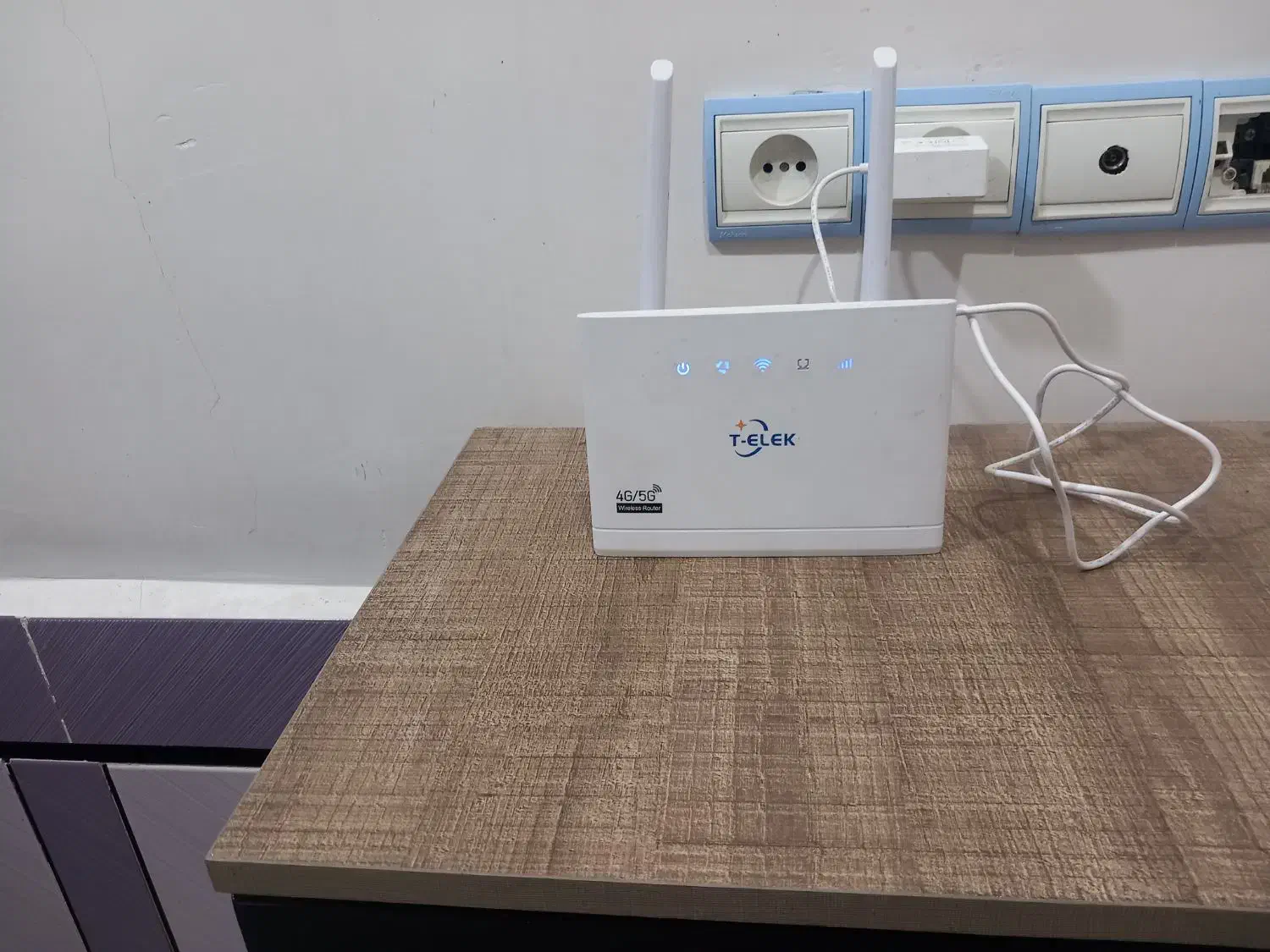 وای فای سیم کارت خور|مودم و تجهیزات شبکه|دزفول, |دیوار