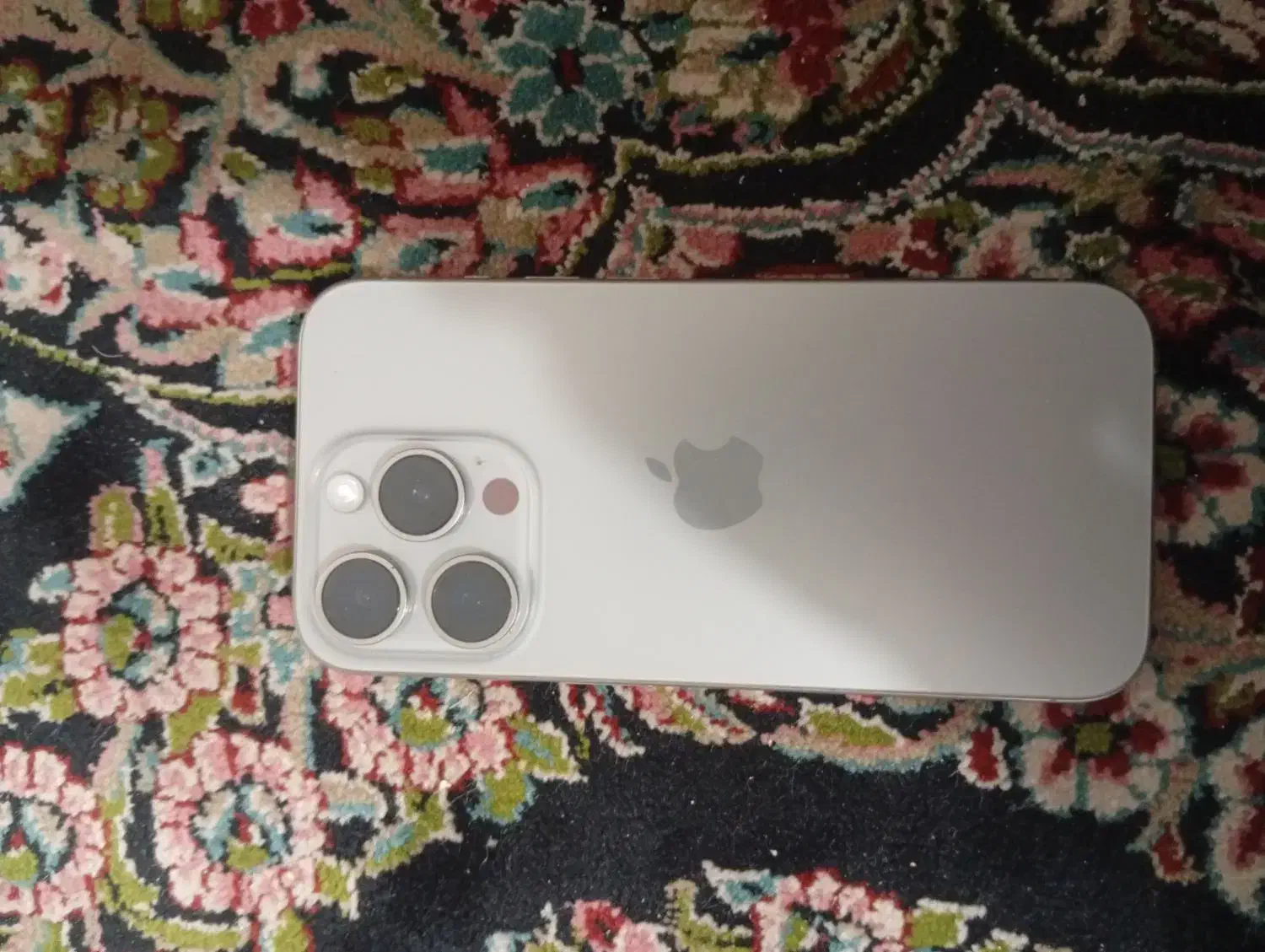 آیفون ۱۵پرو|موبایل|بم, |دیوار