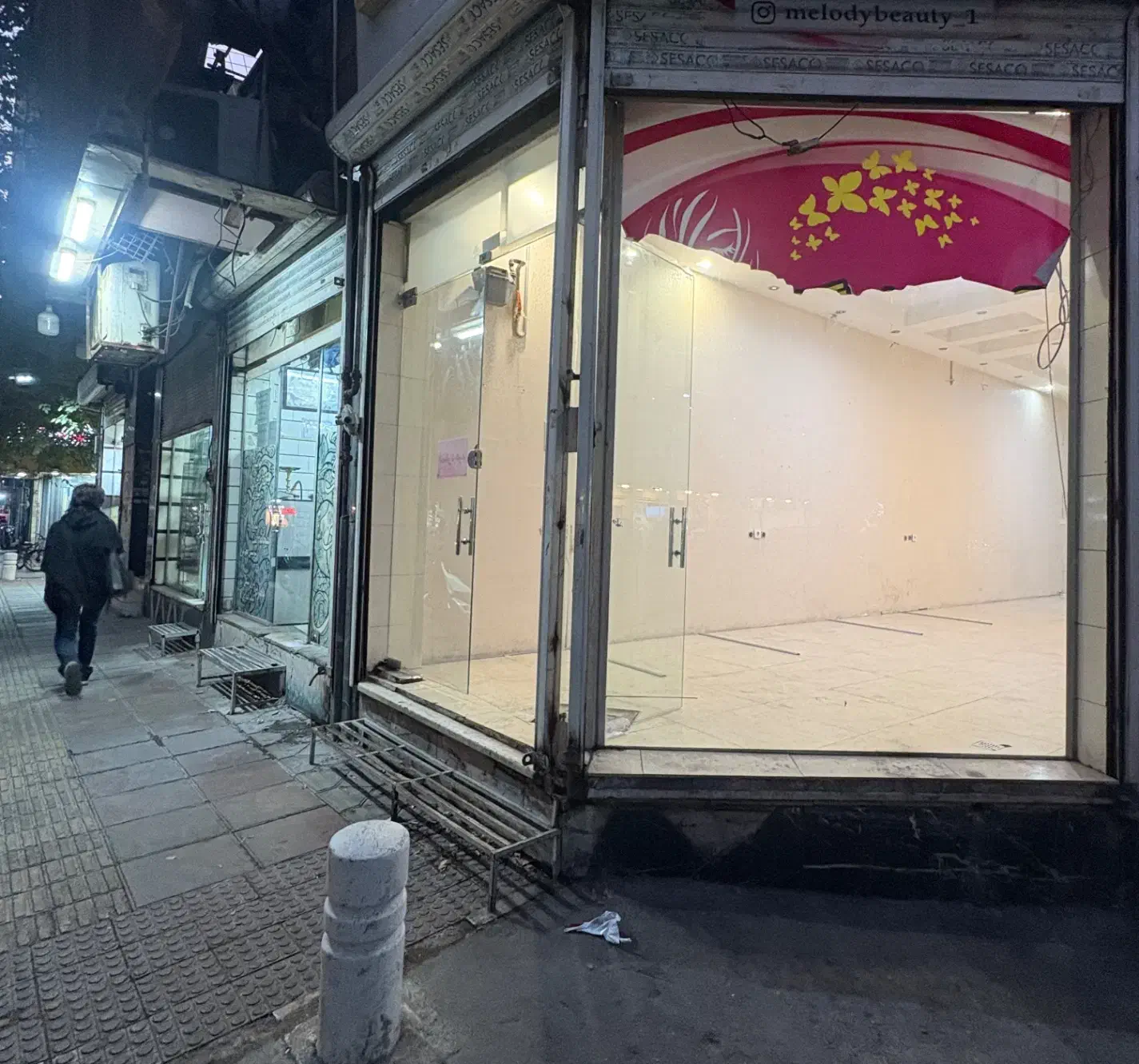 مغازه ۴۰ متری مالک اشتر|اجارهٔ مغازه و غرفه|تهران, جیحون|دیوار