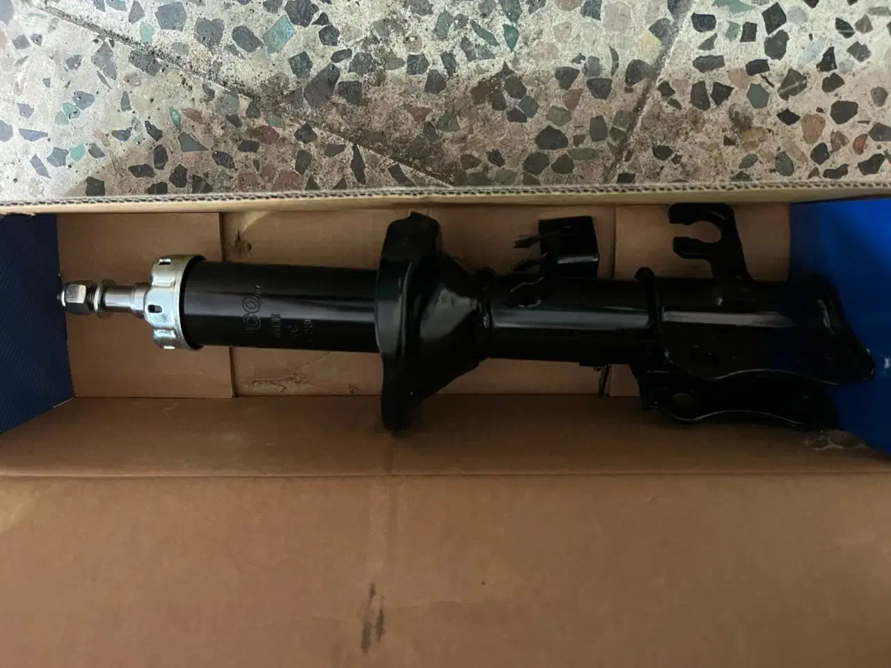 فروش کمک فنر جلو آپکو تیبا ساینا پراید نو|قطعات یدکی و لوازم جانبی|رشت, علی آباد|دیوار