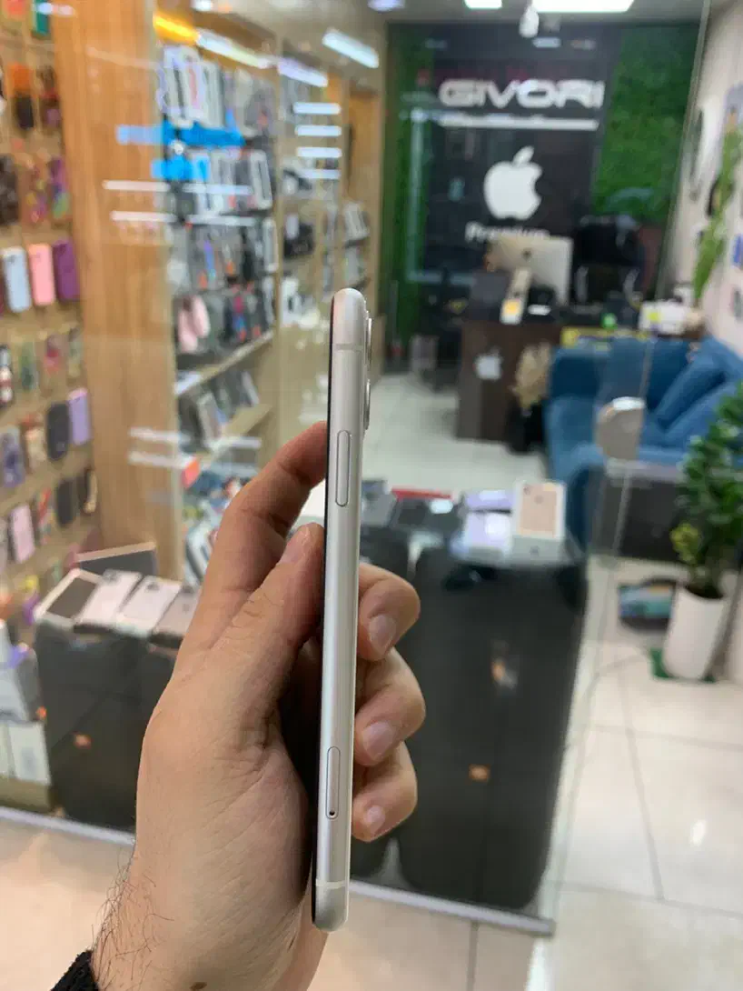 iphone 11 normal 128 تک سیم|موبایل|ارومیه, |دیوار