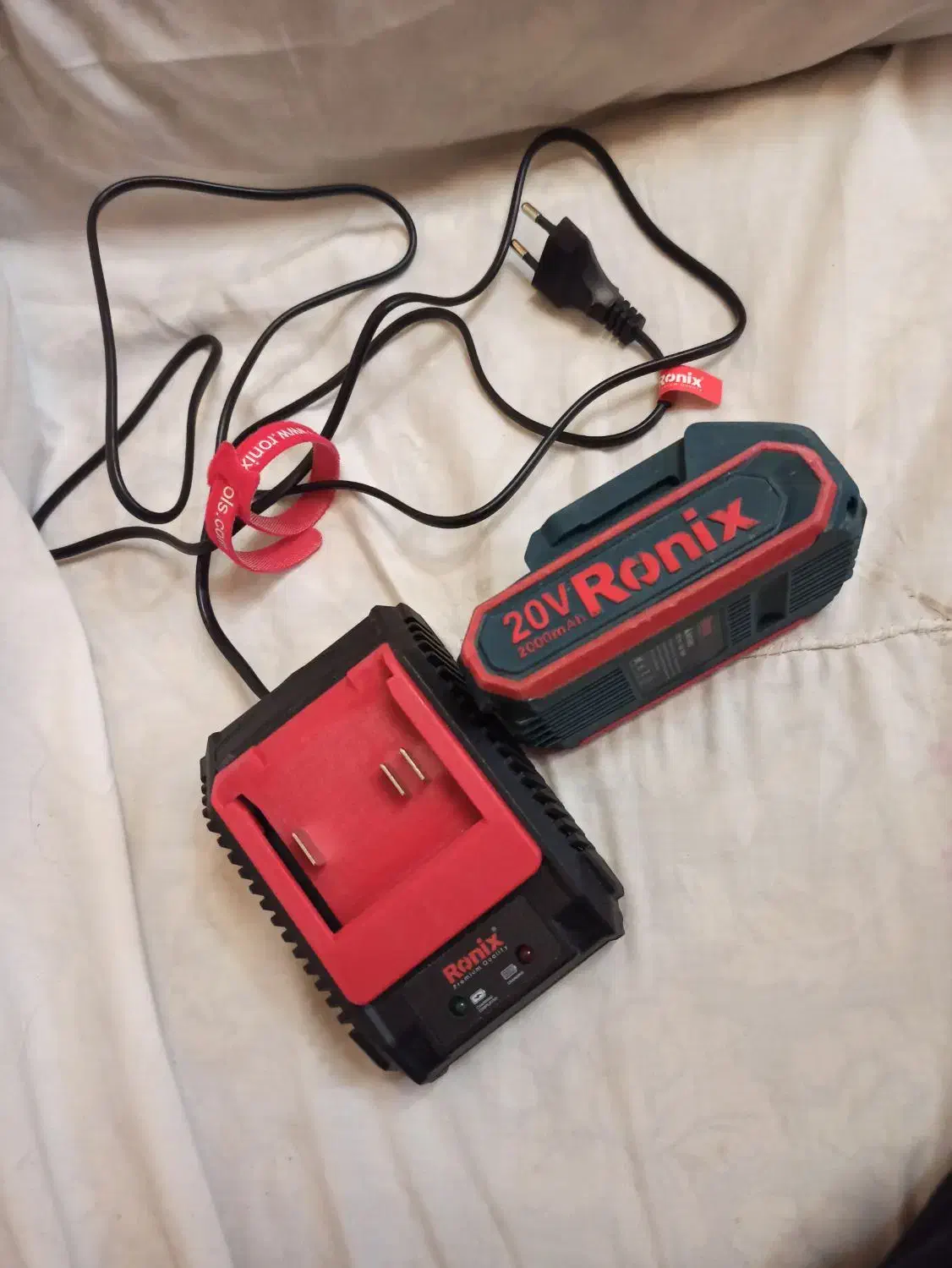 فروش یک عدد شارژروباتری دریل شارژی رونیکس مدل۸۶۷۰|ابزارآلات|کتالم و سادات شهر, |دیوار