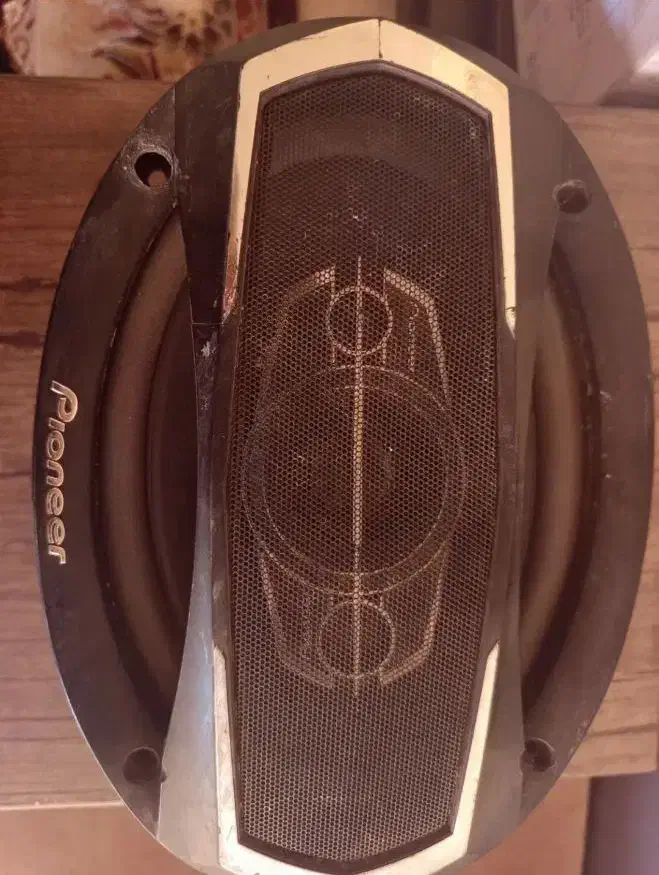 امپ|صوتی و تصویری|شاهین‌شهر, گرگاب|دیوار