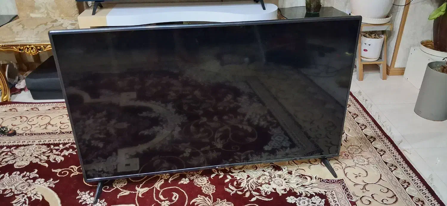 تلوزیون ال جی ۵۵ اینچ|تلویزیون و پروژکتور|شیراز, شهرک مفتح|دیوار