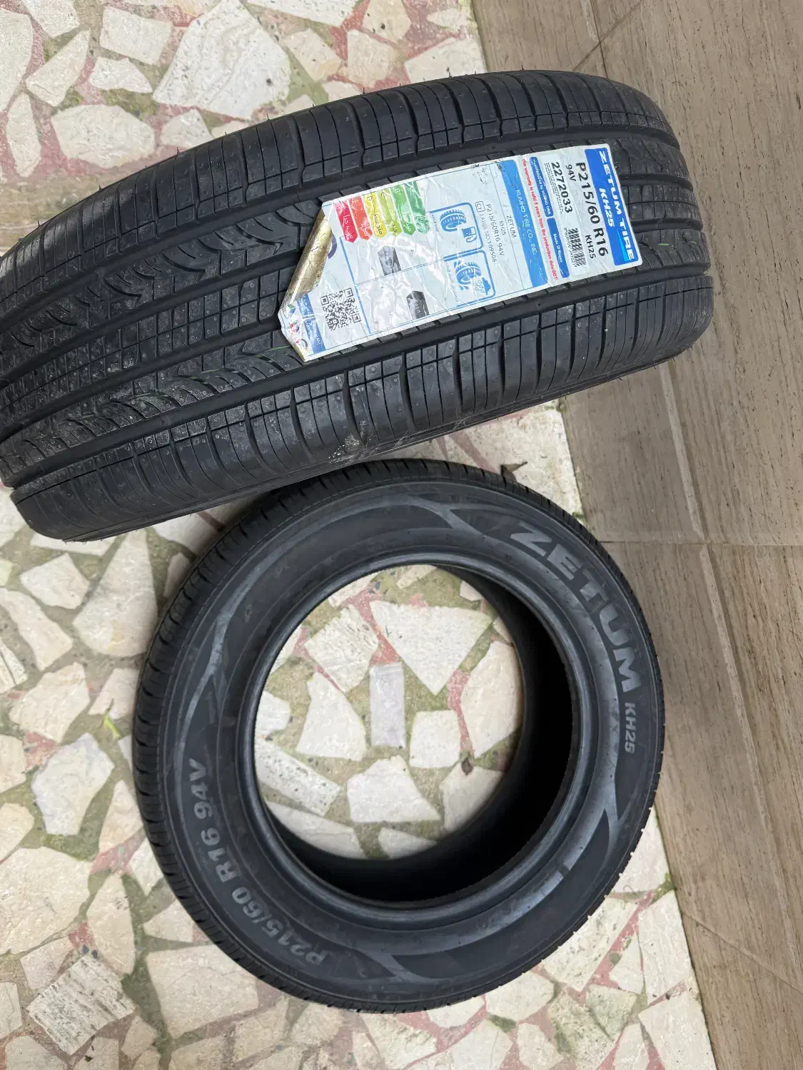 لاستیک زتوم کره۲۱۵.۶۰.۱۶|قطعات یدکی و لوازم جانبی|رشت, صفاری|دیوار