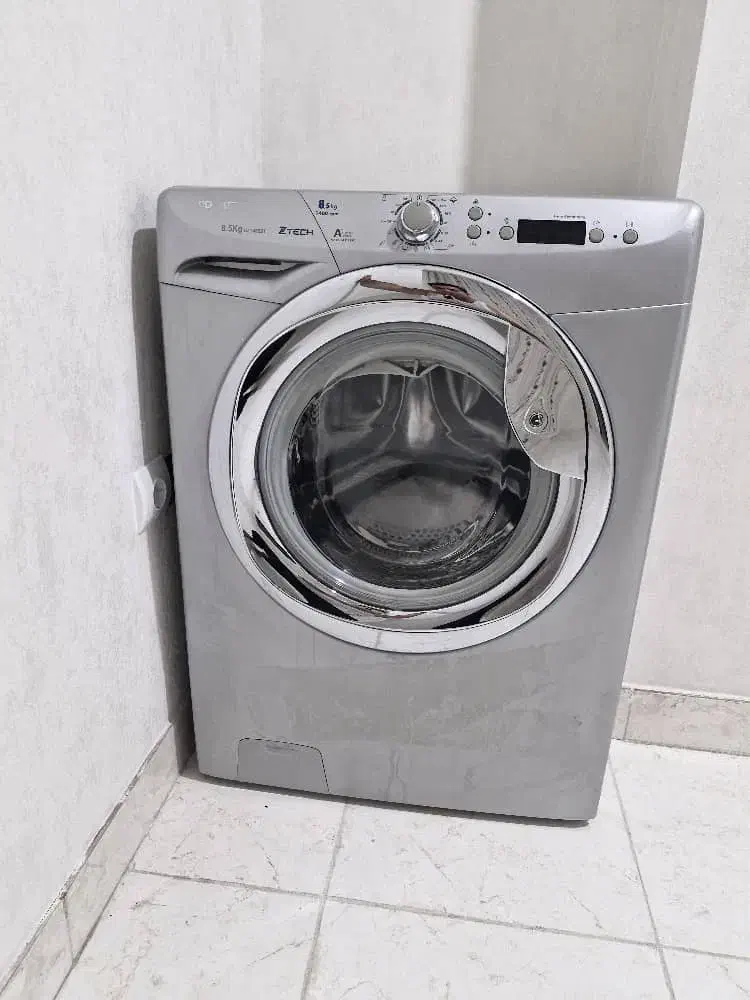 لباسشویی ۸/۵ اصل زیرو وات ایتالیا|ماشین لباسشویی و خشک‌کن لباس|تبریز, |دیوار