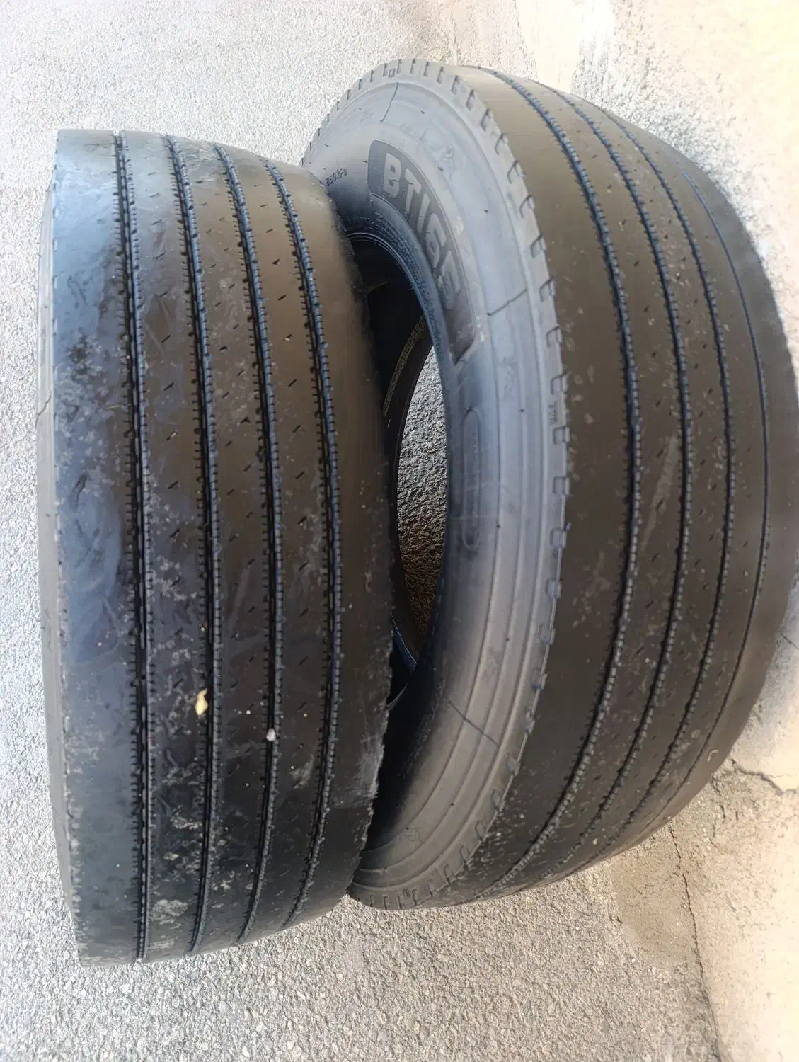 لاستیک ایسوزو|قطعات یدکی و لوازم جانبی|بروجرد, |دیوار