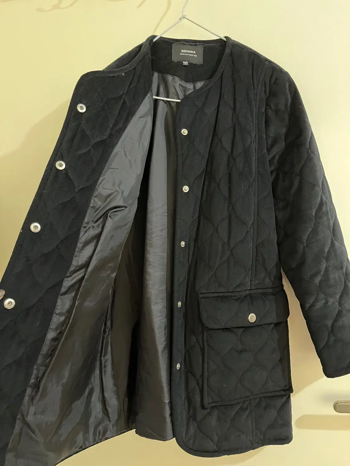 پالتو|لباس|بابل, |دیوار