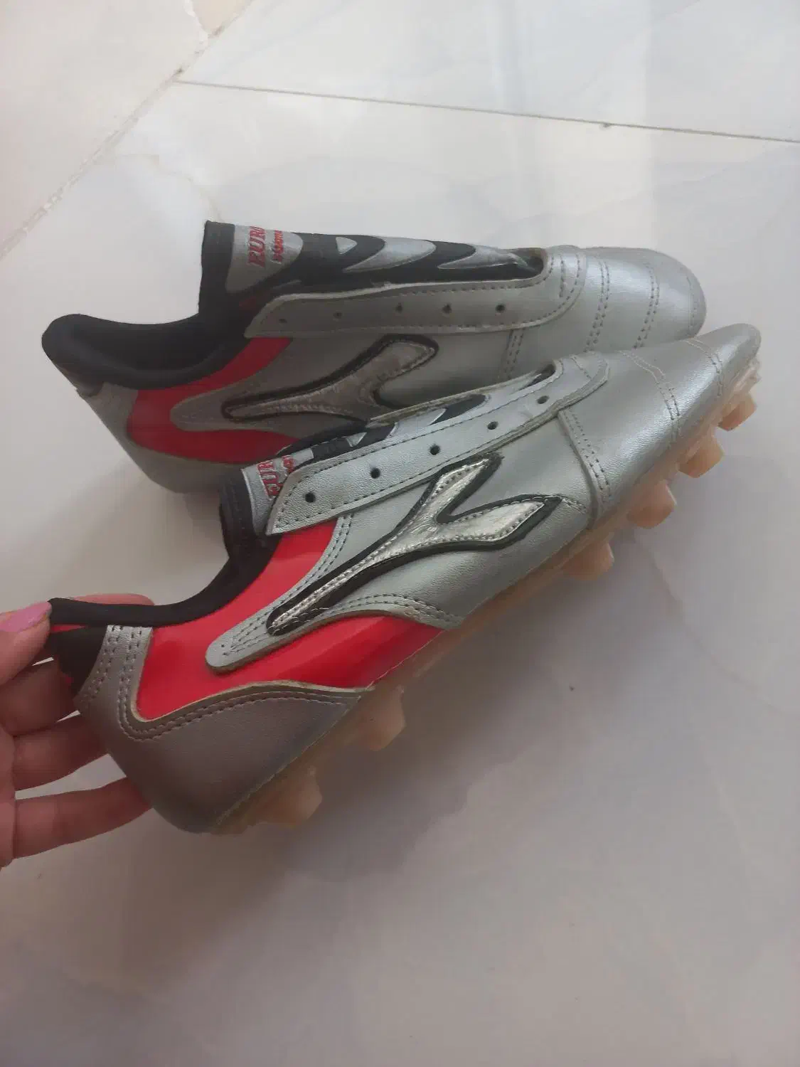 کفش ورزشی نو|کیف، کفش، کمربند|گرگان, |دیوار