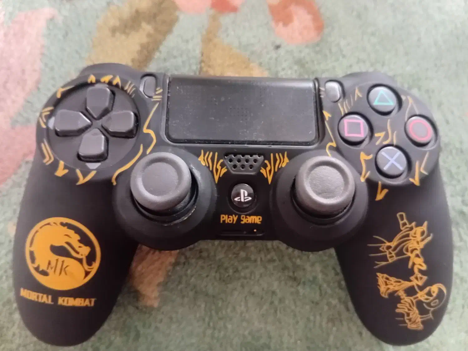 روکش دسته ی PS4|کنسول، بازی ویدئویی و آنلاین|تهران, منیریه|دیوار