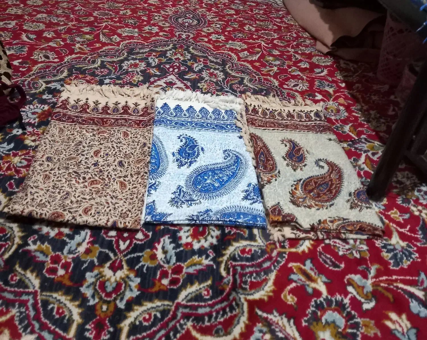 سفره قلمکاری|سفره، حوله، دستمال آشپزخانه|نجف‌آباد, گلبهار|دیوار