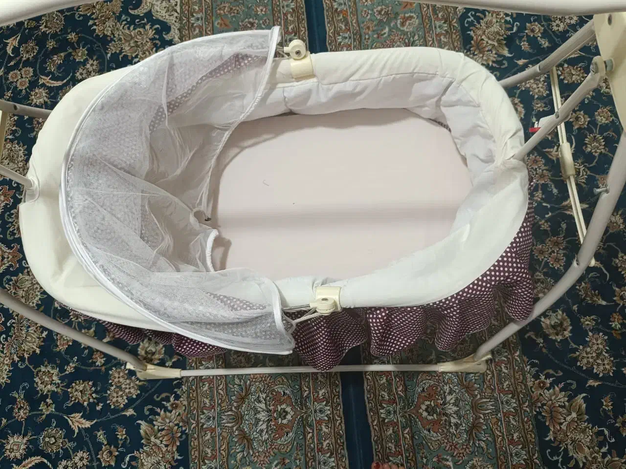 کریر و گهواره نو نو|اسباب و اثاث بچه|خرم‌آباد, |دیوار