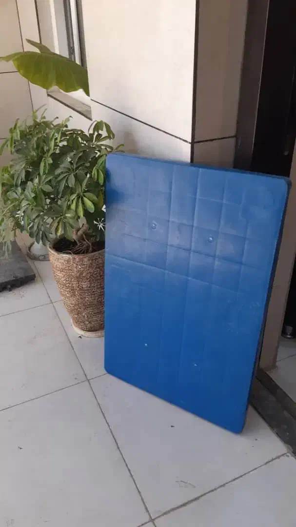 پالت پلاستیکی|عمده‌فروشی|قم, قلعه صدری|دیوار