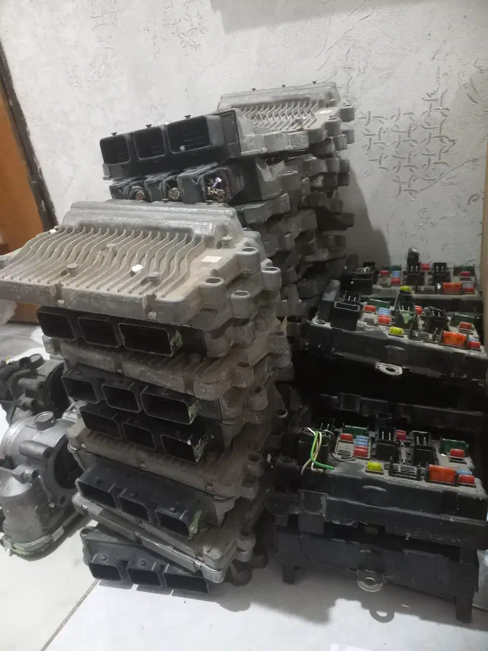 تعمیر فروش رفع عیب گاز نخوردن 206 ایسیو والئو j34|خدمات موتور و ماشین|شیراز, تحویلی|دیوار