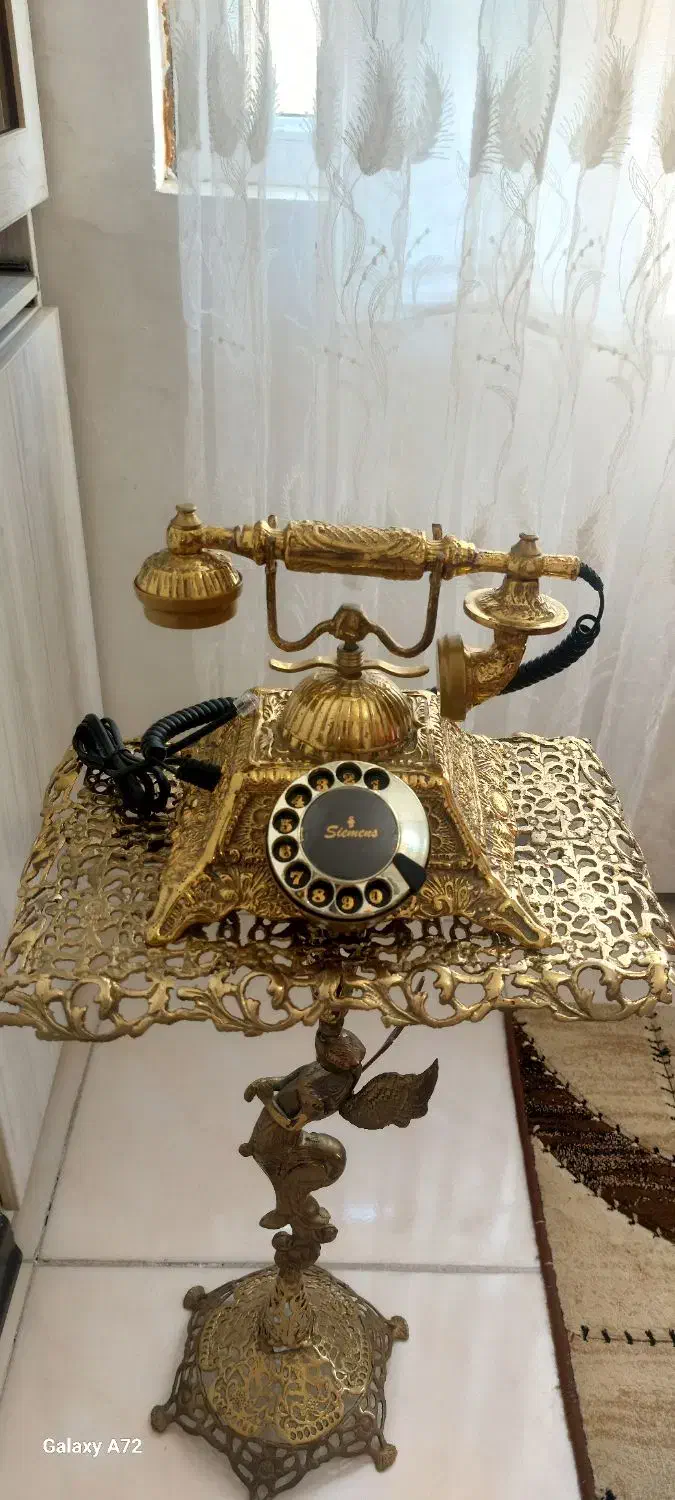 تلفن و پایه تلفن برنجی شیک|تلفن رومیزی|ری, دولت‌آباد|دیوار