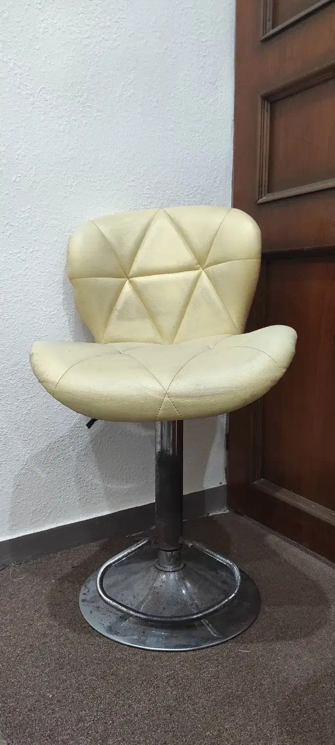 انواع صندلی کار کرده|صندلی و نیمکت|بندر گناوه, |دیوار