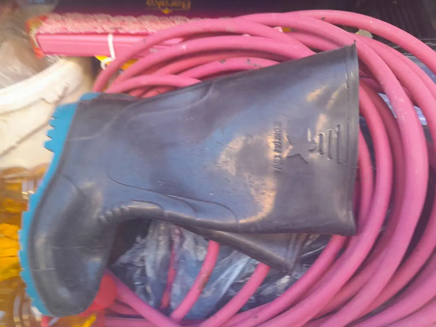 شلنگ و چکمه|لوازم نظافت|محمدیه-قزوین, |دیوار