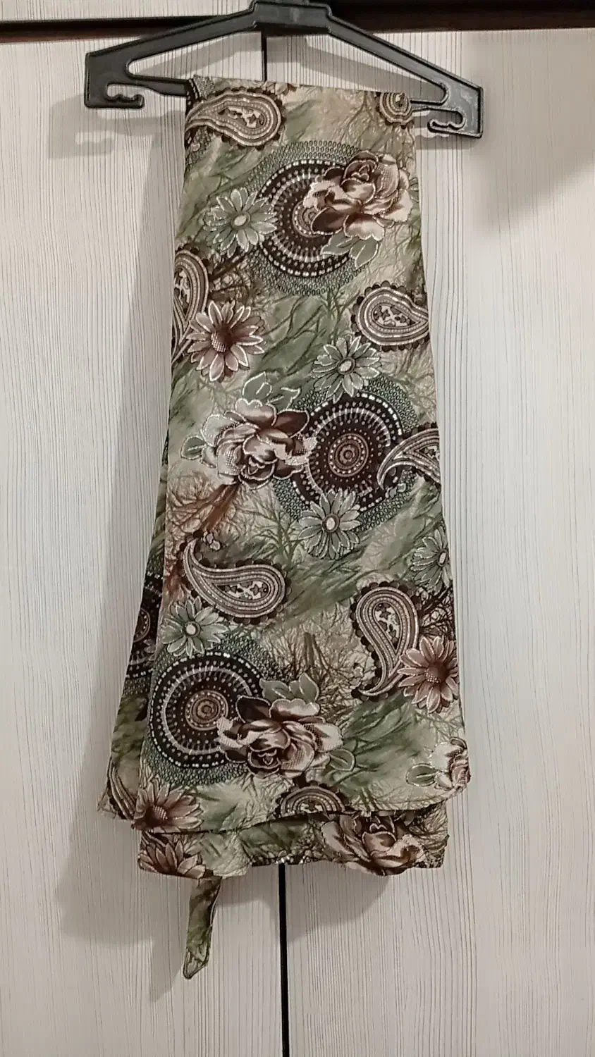 چادر رنگی|لباس|تربتحیدریه, ترمینال|دیوار