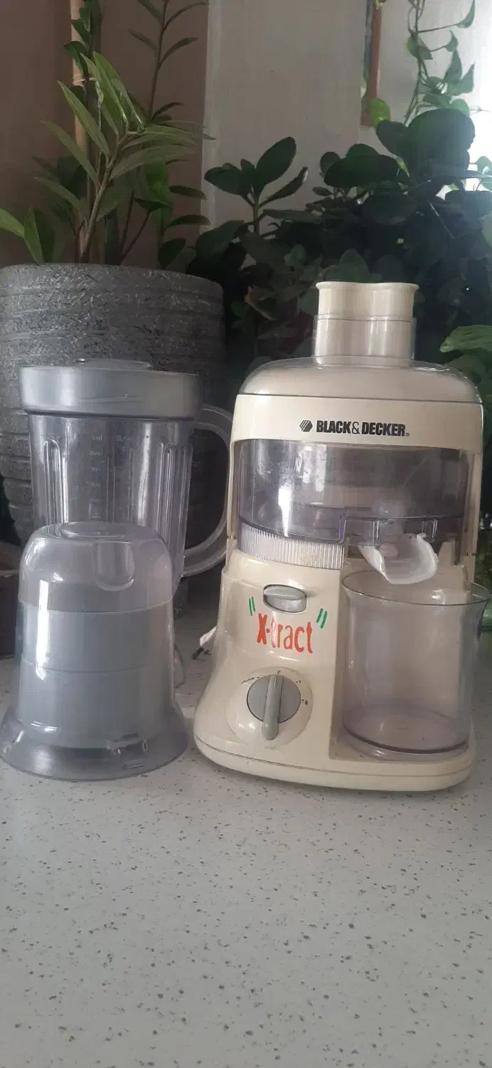 آبمیوه گیری مخلوط کن و آسیاب بلک اندکر (سه کاره)|خردکن، آسیاب، غذاساز|پردیس, فاز ۳|دیوار