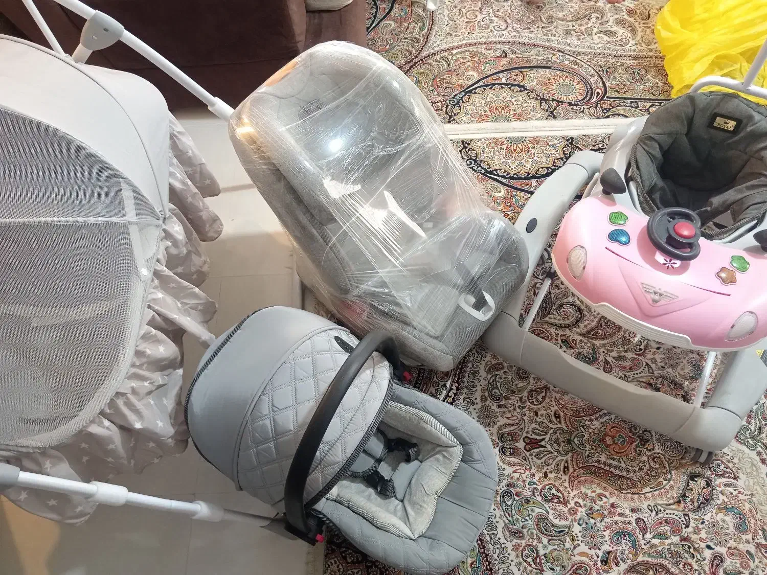 سرویس نوزادی|اسباب و اثاث بچه|چالوس, |دیوار