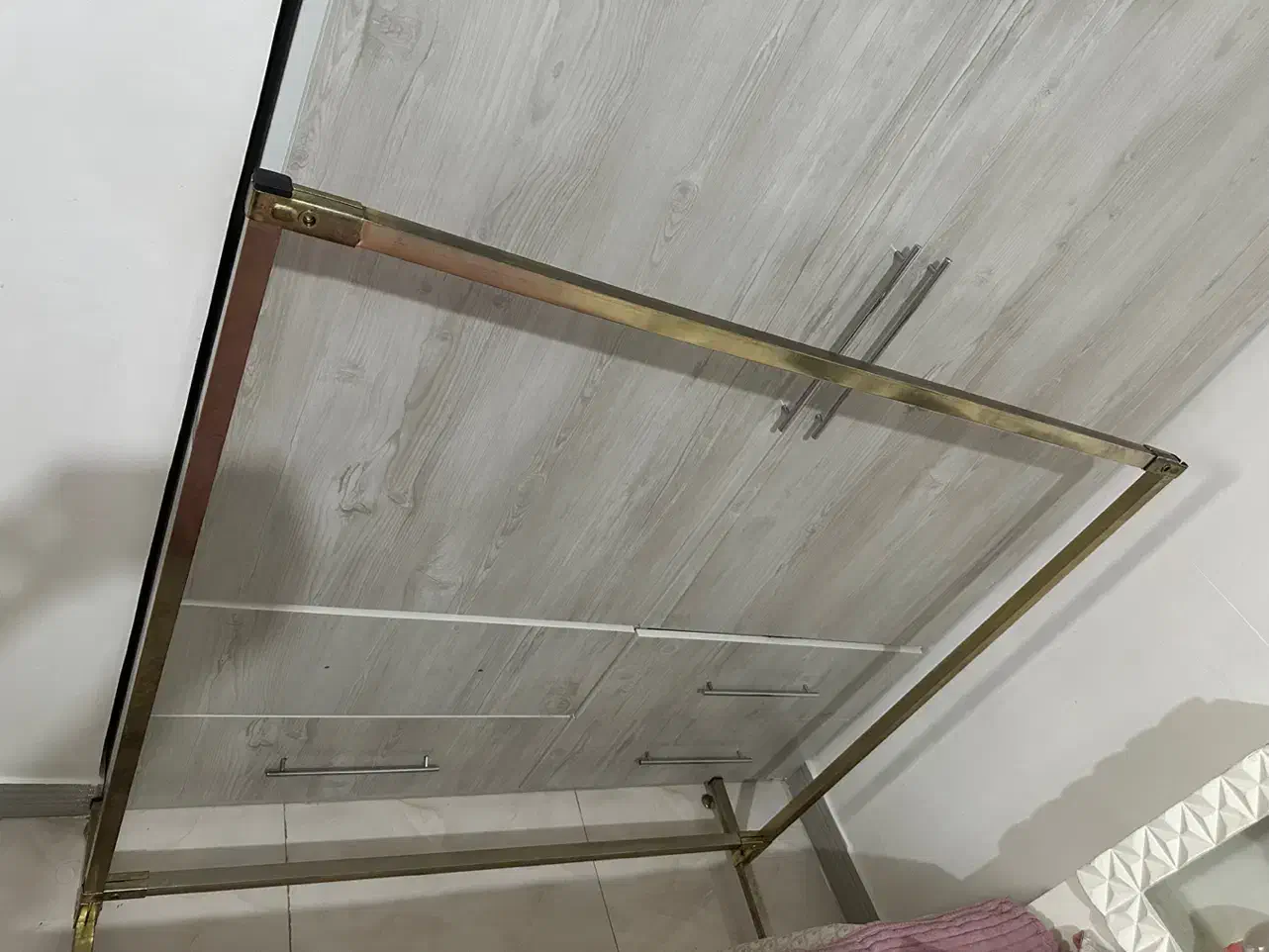 رگال|بندرخت و رخت‌آویز|دورود, |دیوار