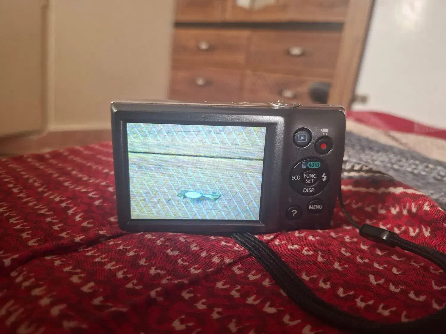 دوربین عکاسی|دوربین عکاسی و فیلم‌برداری|قیامدشت - خاورشهر, |دیوار