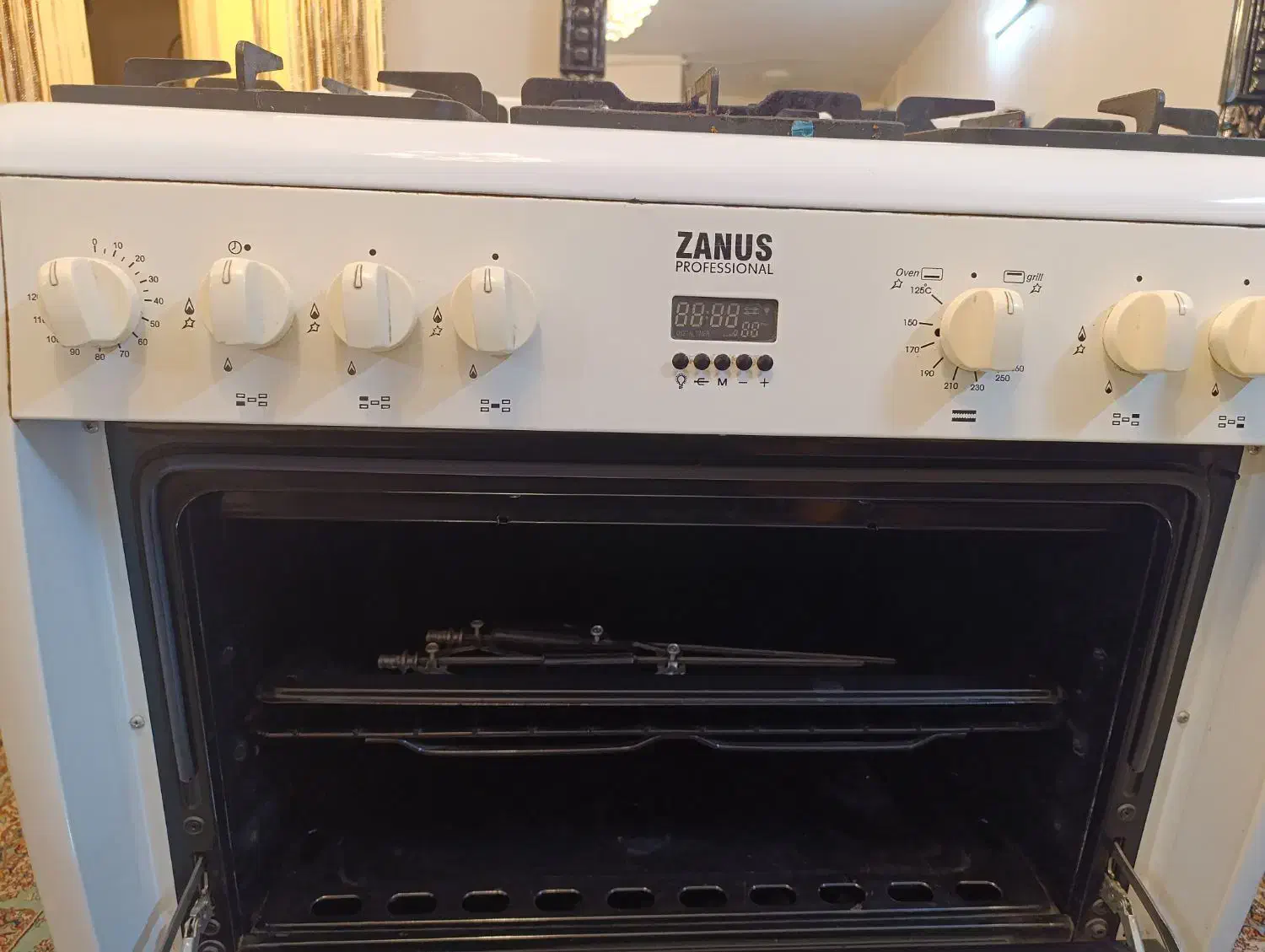 اجاق گاز فر دار زانوسی|اجاق گاز و لوازم برقی پخت‌وپز|رودهن, |دیوار