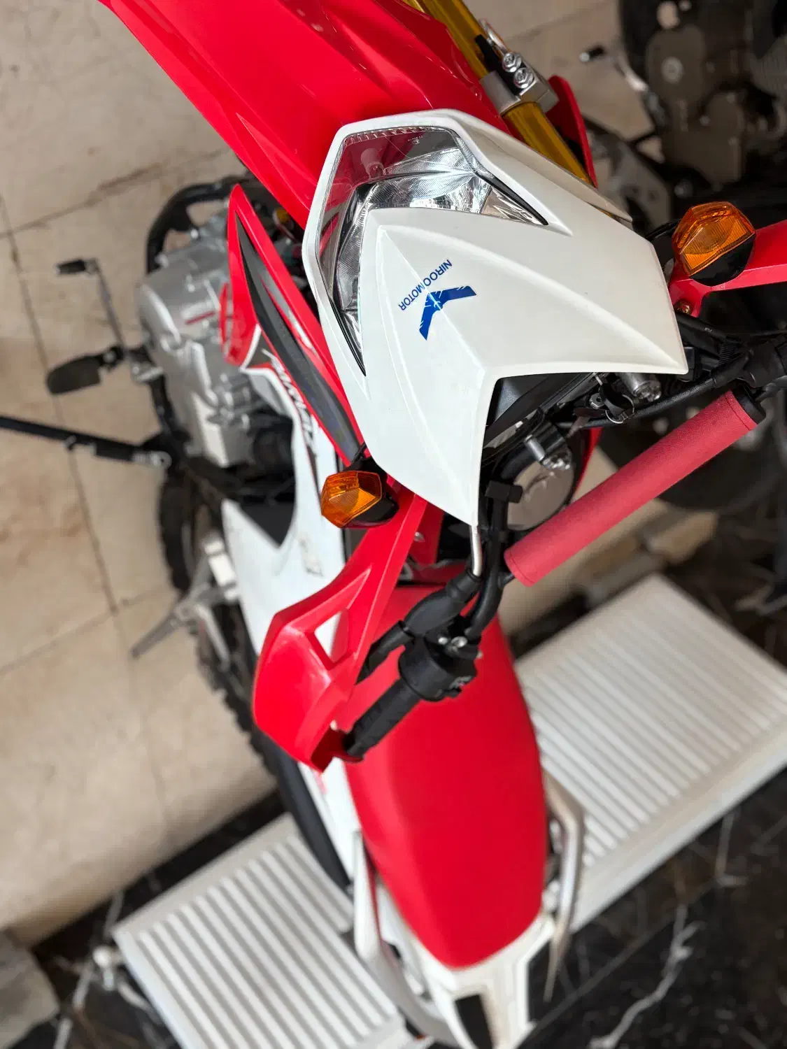 تریل پرواز ۲۰۰ مدل ۱۴۰۴ در حد صفر|موتورسیکلت|مشهد, شهید مطهری|دیوار