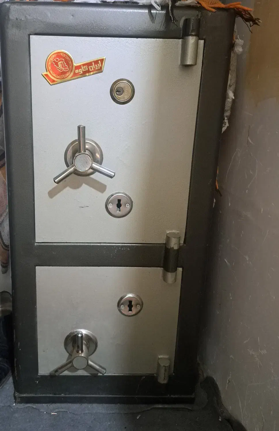 گاوصندوق|ابزارآلات|تبریز, |دیوار