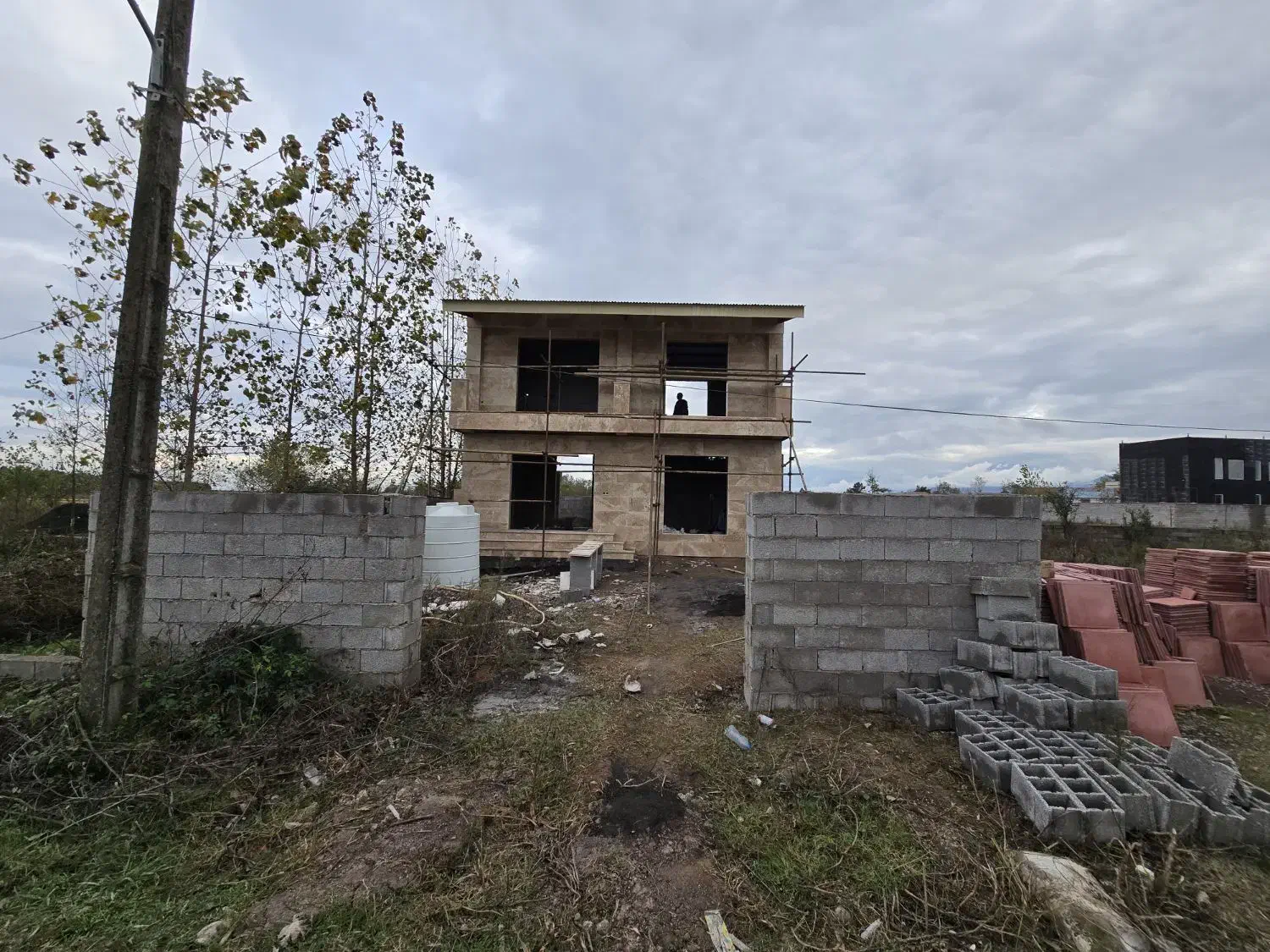 ۲۰۰ متر زمین زمین ۱۳۰ متر ویلای نوساز دوبلکس|فروش خانه و ویلا|رضوانشهر, |دیوار